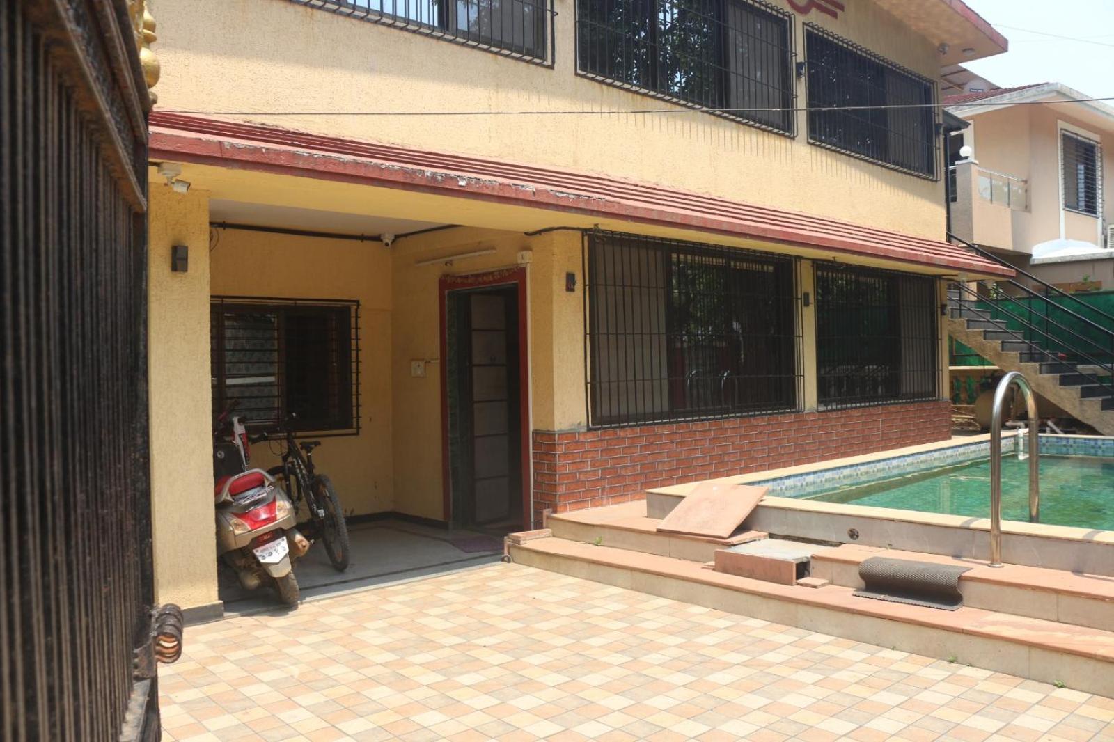 Hotel Phoenix Lonavala Esterno foto