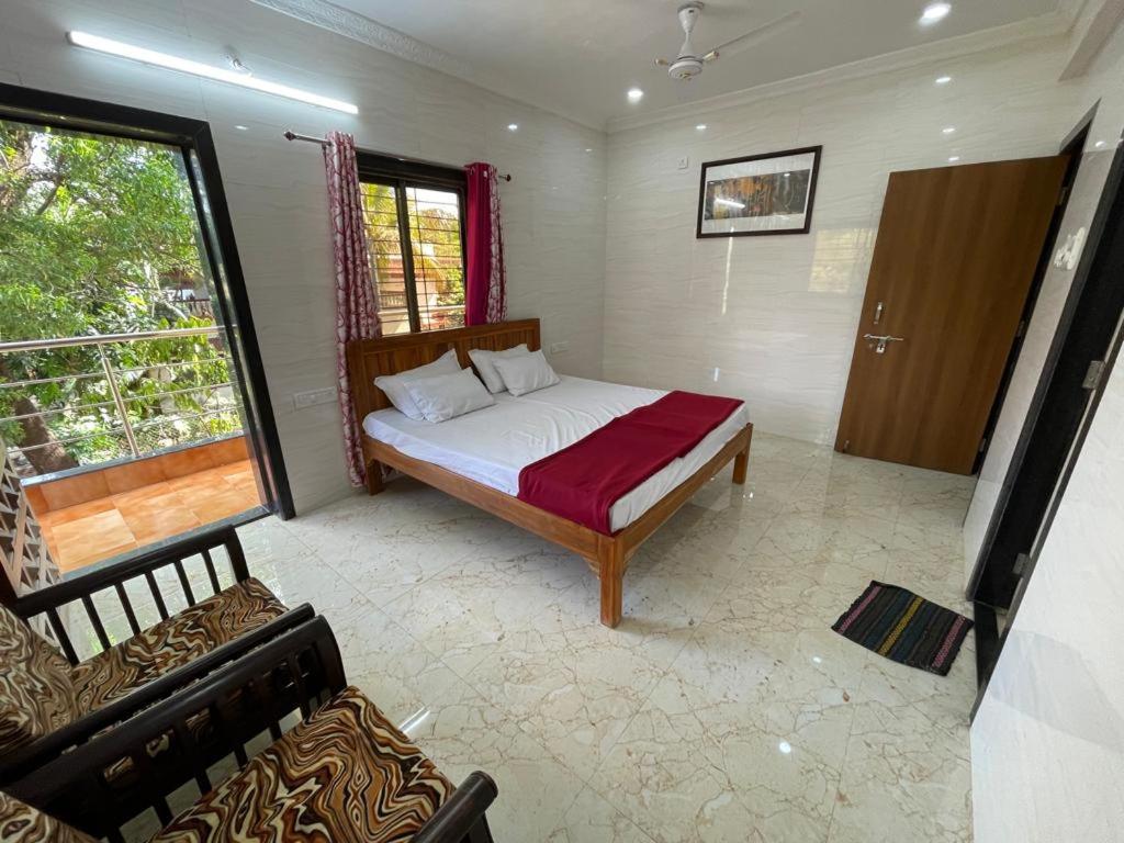 Hotel Phoenix Lonavala Esterno foto