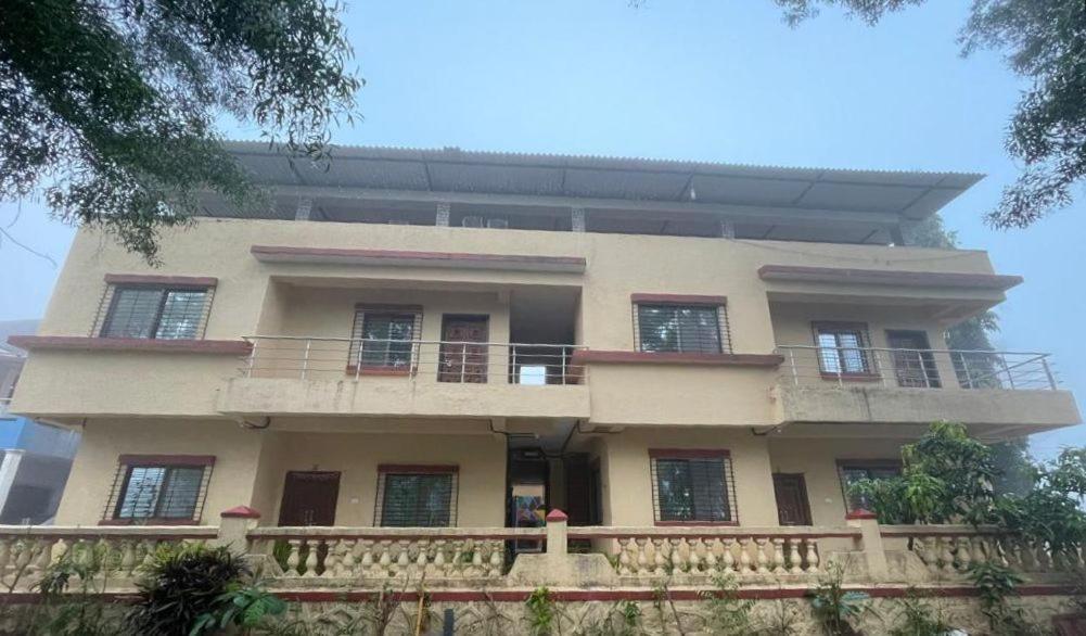 Hotel Phoenix Lonavala Esterno foto